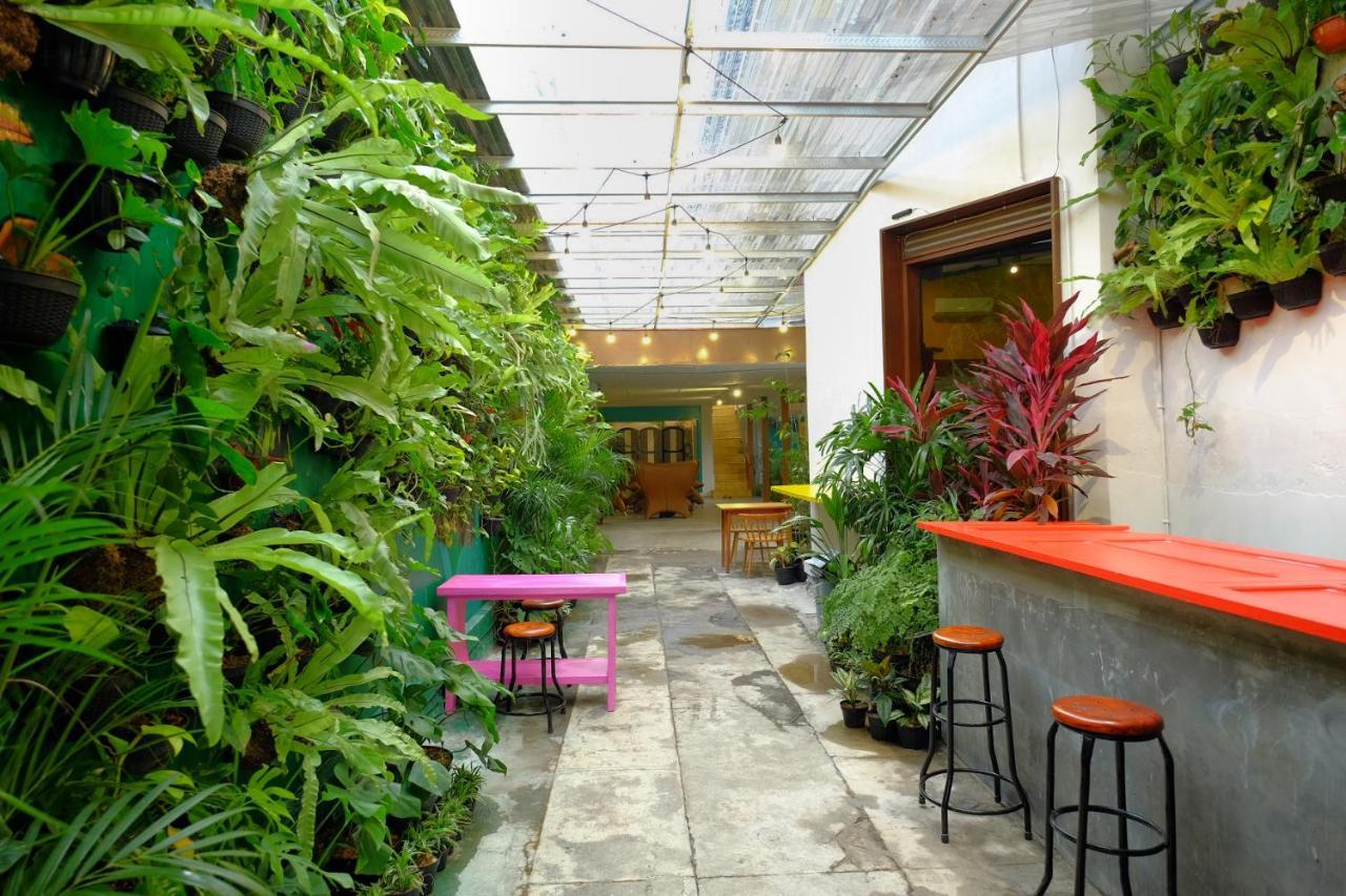 Albergue Snooze Malang Exterior foto