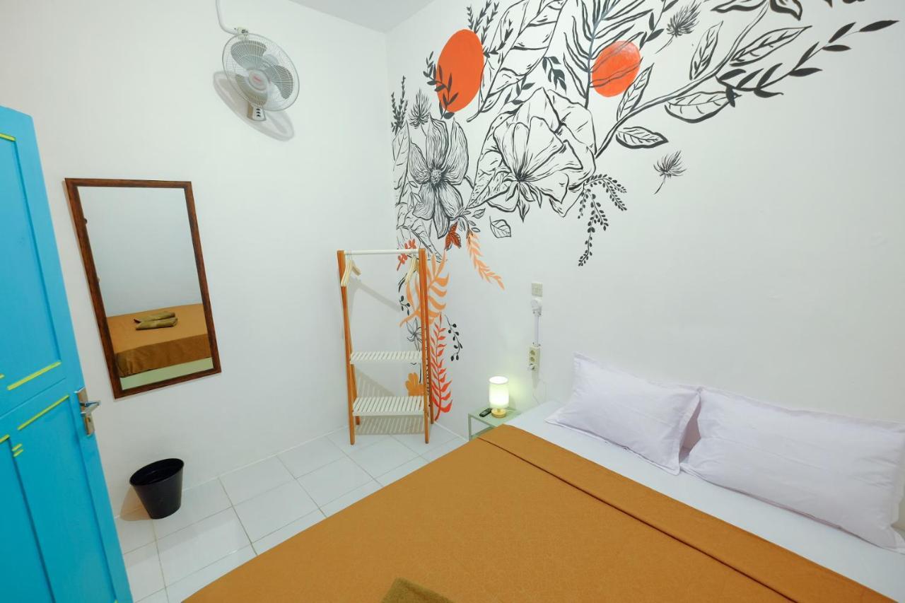 Albergue Snooze Malang Exterior foto