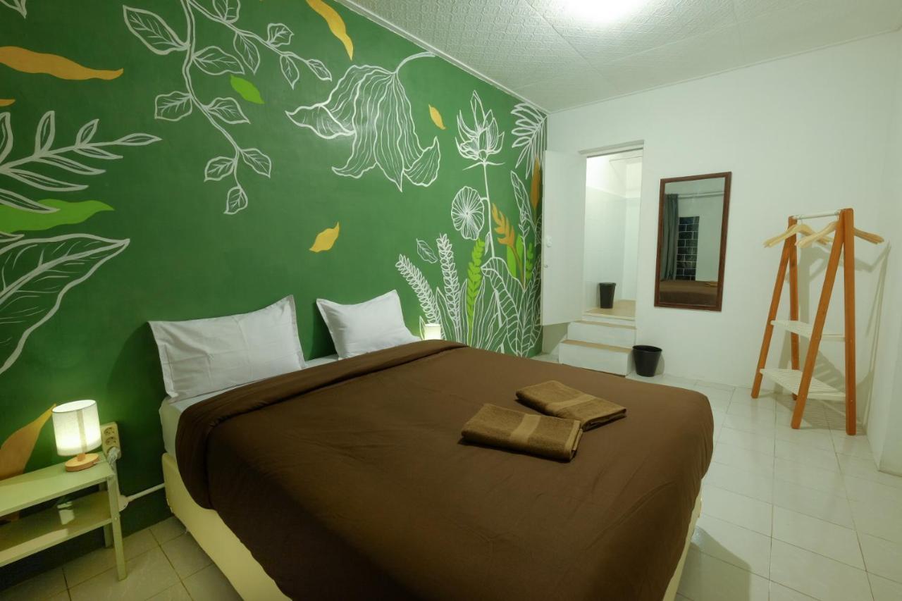 Albergue Snooze Malang Exterior foto
