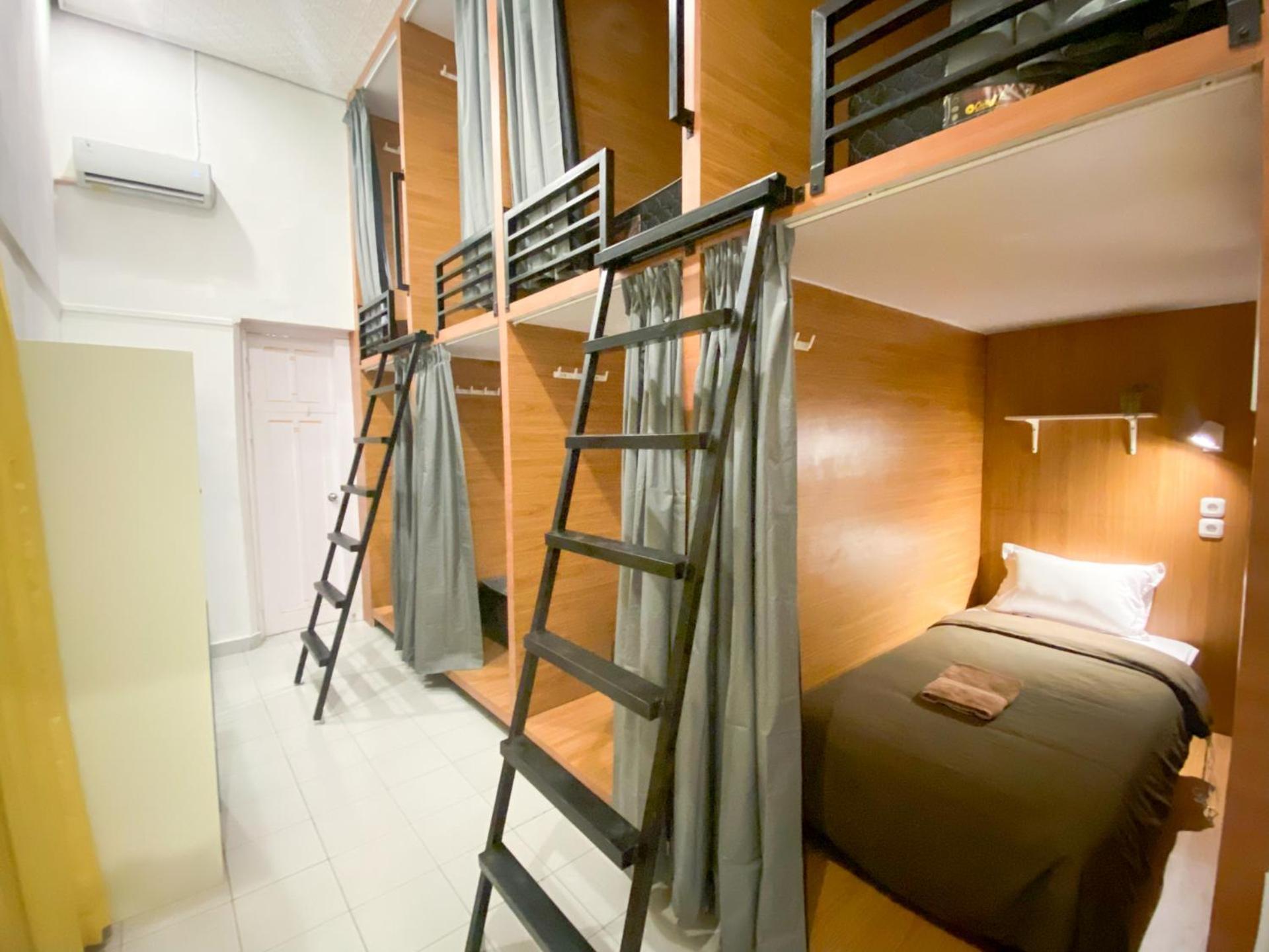 Albergue Snooze Malang Exterior foto